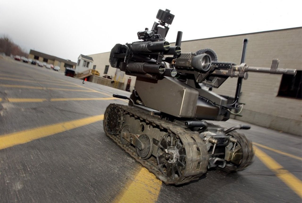 Военные роботы россии. Maars (Modular Advanced Armed Robotic System), QINETIQ, США. Maars Modular Advanced Armed Robotic System. Maars военный робот. Боевые роботы РФ армии.