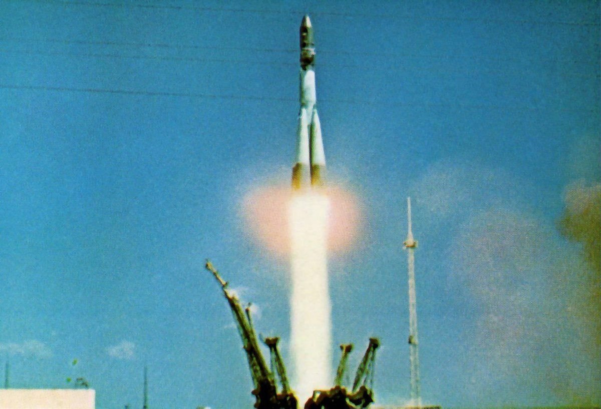 Год первого полета космического корабля восток. Ракета Юрия Гагарина Восток-1. Байконур Восток 1 1961. Первый космический корабль Гагарина Восток 1. Восток 1 Гагарин 1961.