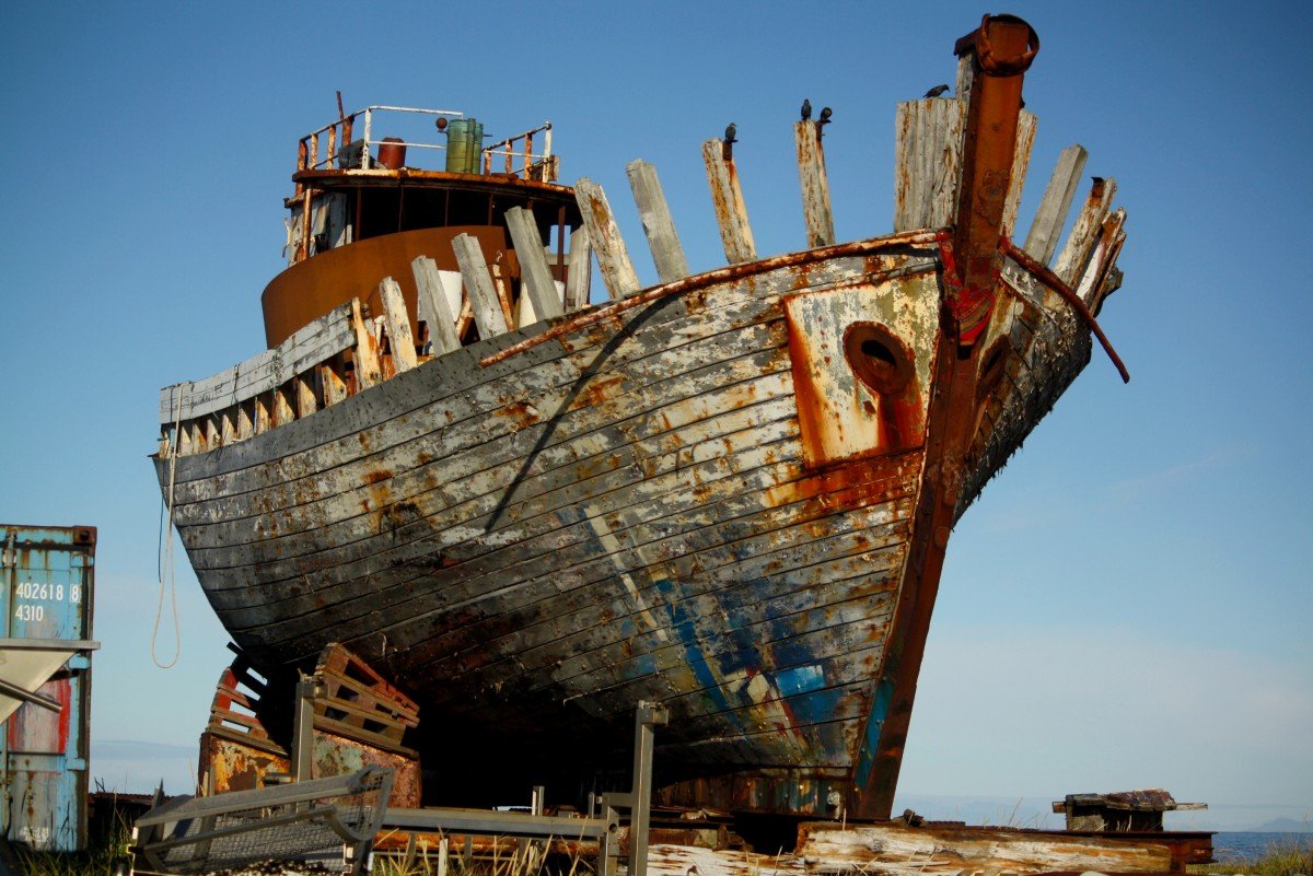 Старый Ржавый корабль