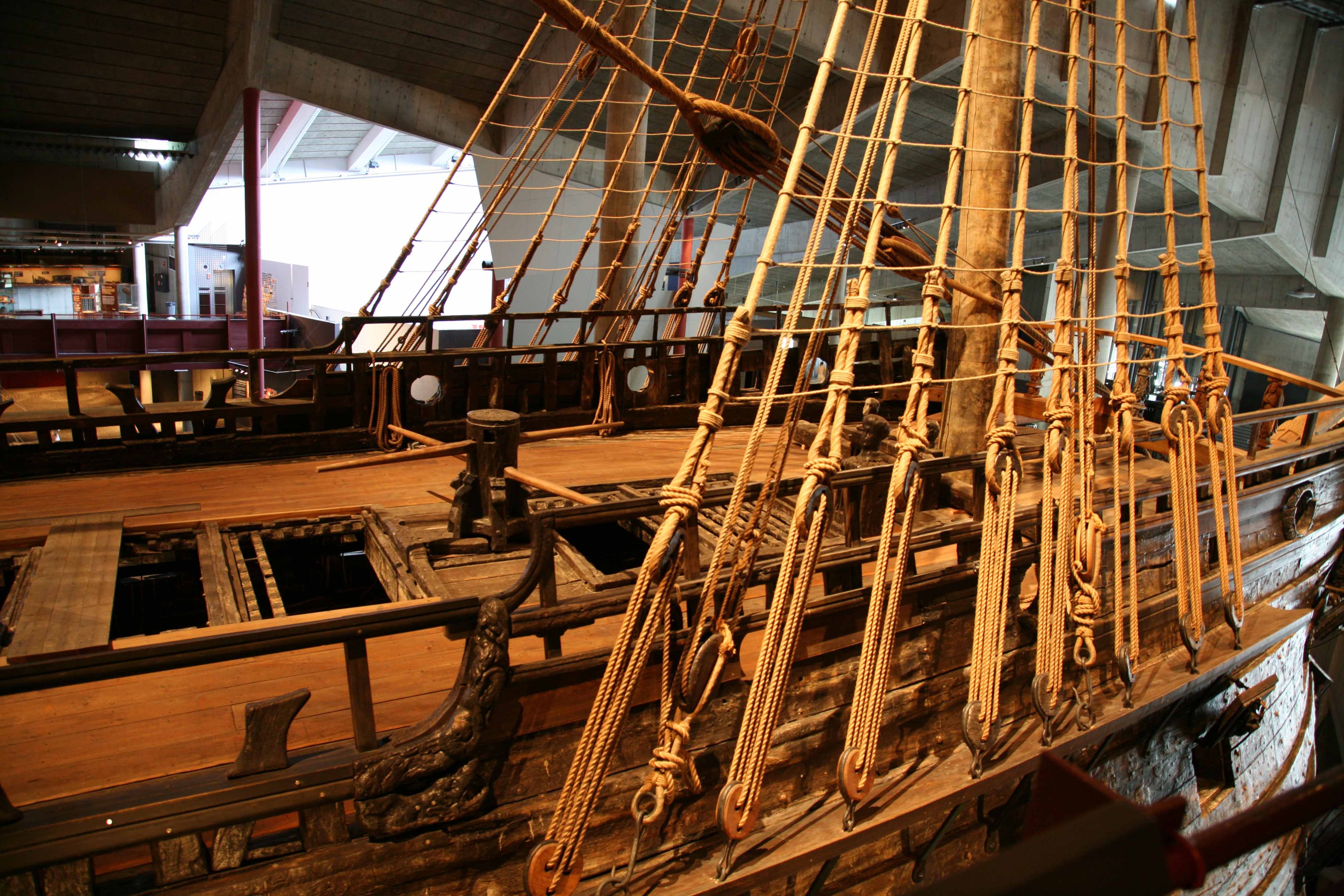 Палуба на корме. Корабль Галеон палуба. Галеон vasa. Корабль-музей «гото-Предестинация». Хельсинки корабль музей.