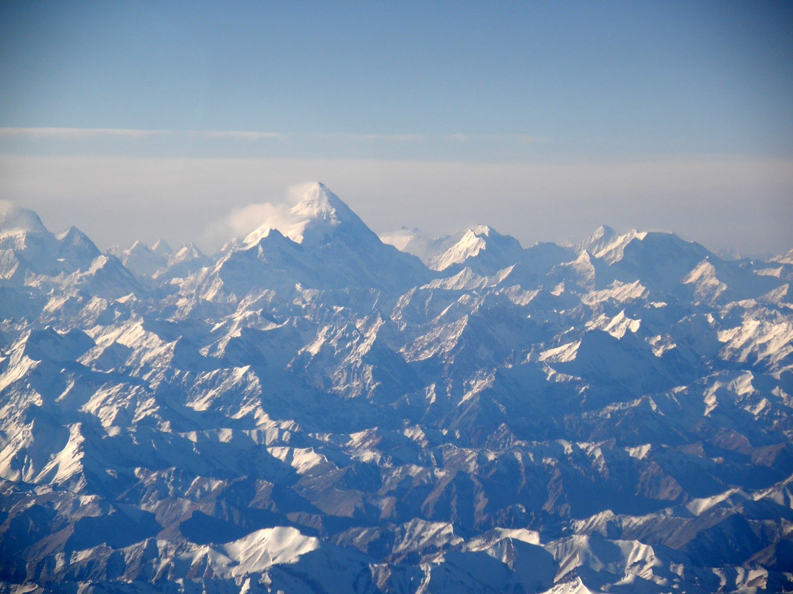 Высота вершины гималаи. К 2 гора Чогори. К2 гора в Гималаях. Вершина k2, Гималаи. Гора Эверест 8848 м.