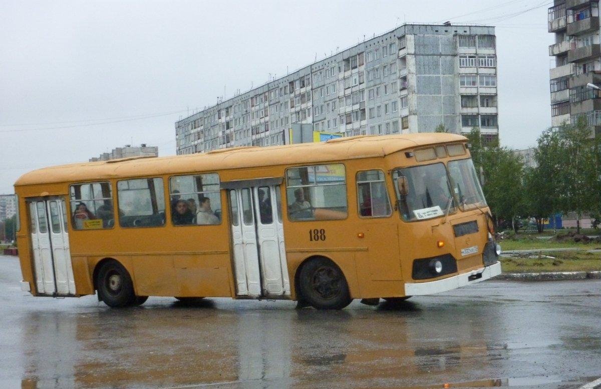 Автобус Лоховоз