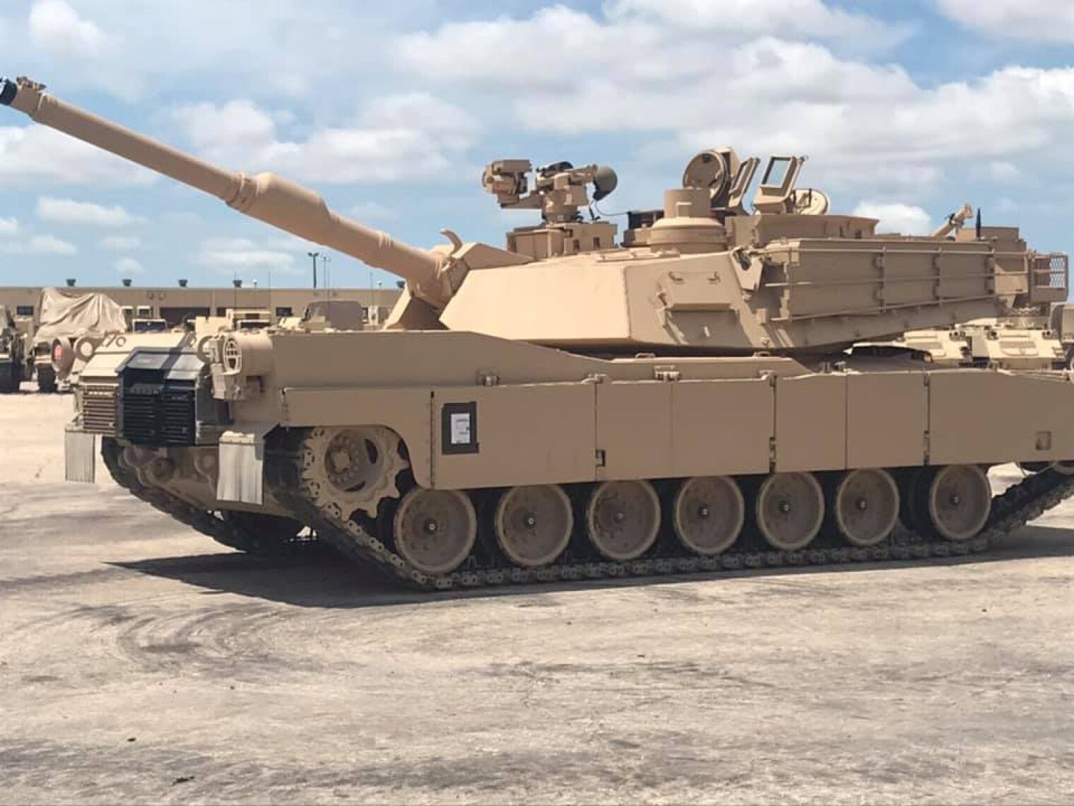 Сколько стоит американский танк абрамс. Танк Абрамс м1а3. Абрамс сеп в3. M1a2 Sep v3 Abrams. М1а3 Абрамс Sep v.3.