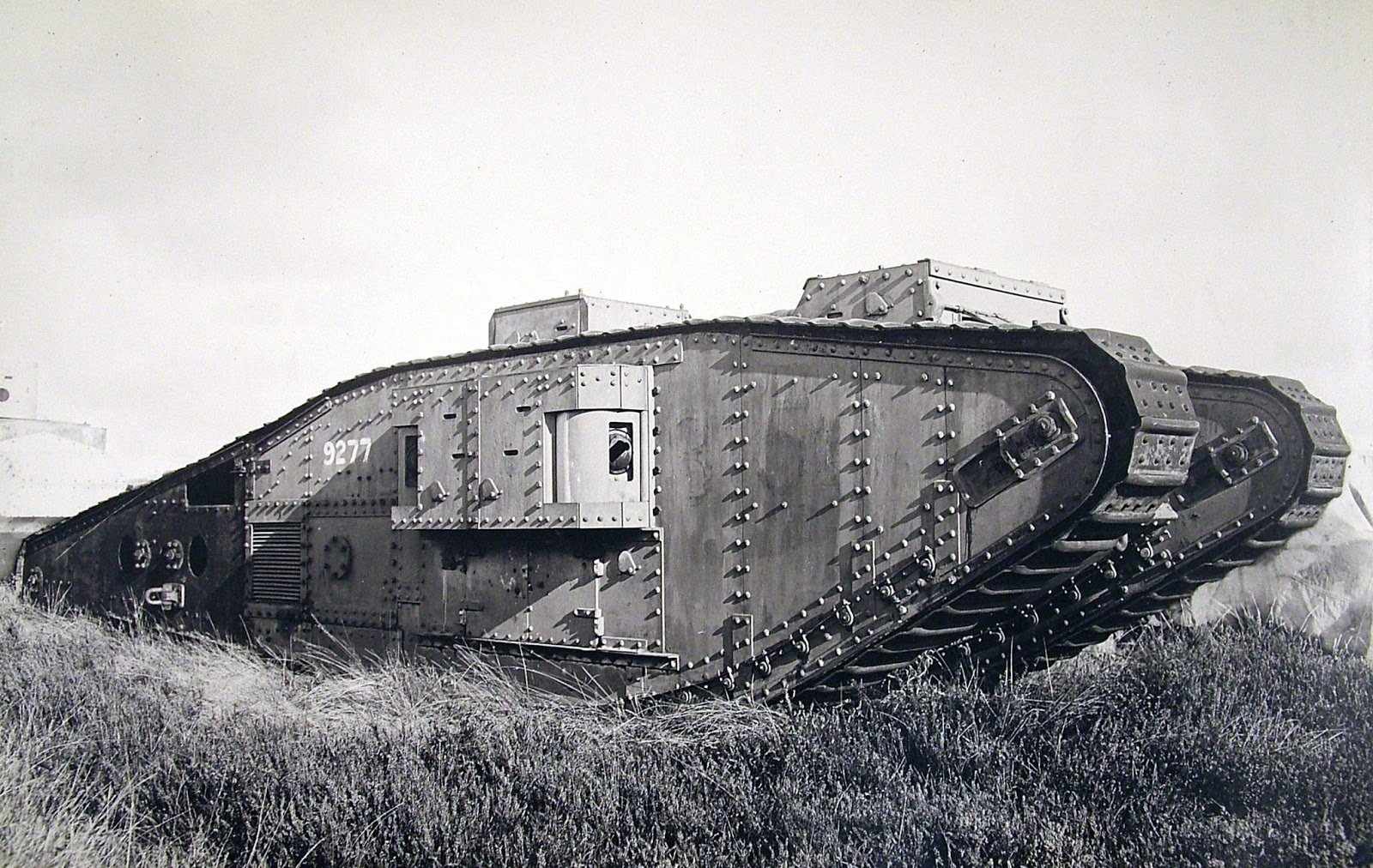 История первых танков. Английский танк Рикардо. Британский танк Mark v.