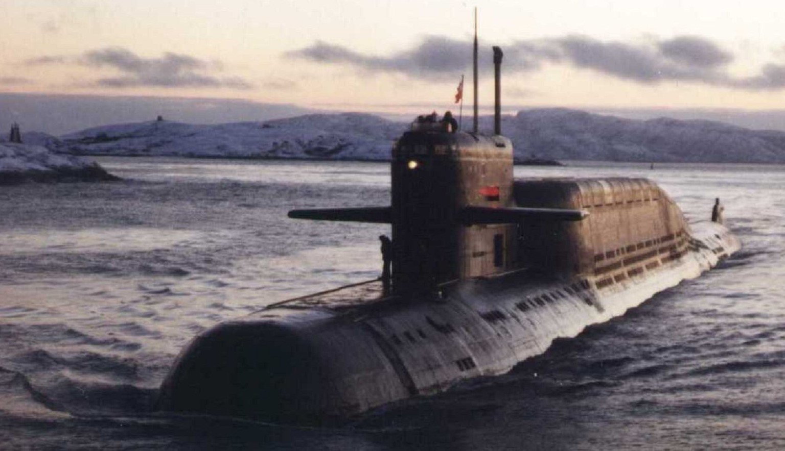Про подводный флот. Подводные лодки проекта 667бдрм «Дельфин». 667а проект подводная лодка. Подводные лодки проекта 667а «навага».