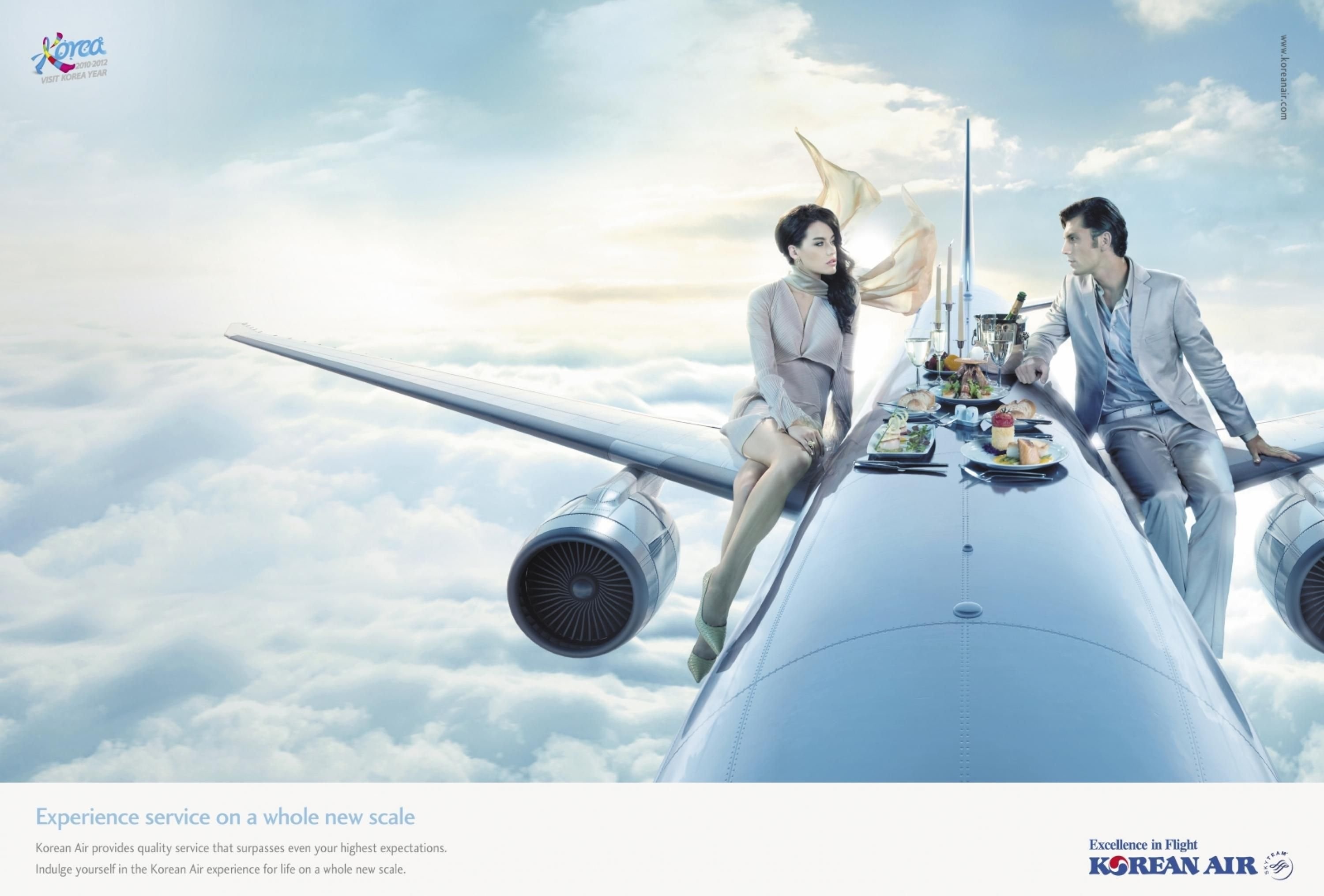 Самолет трип. Креативная реклама авиакомпании. Самолет реклама. Постер самолет. Самолет креативная реклама.