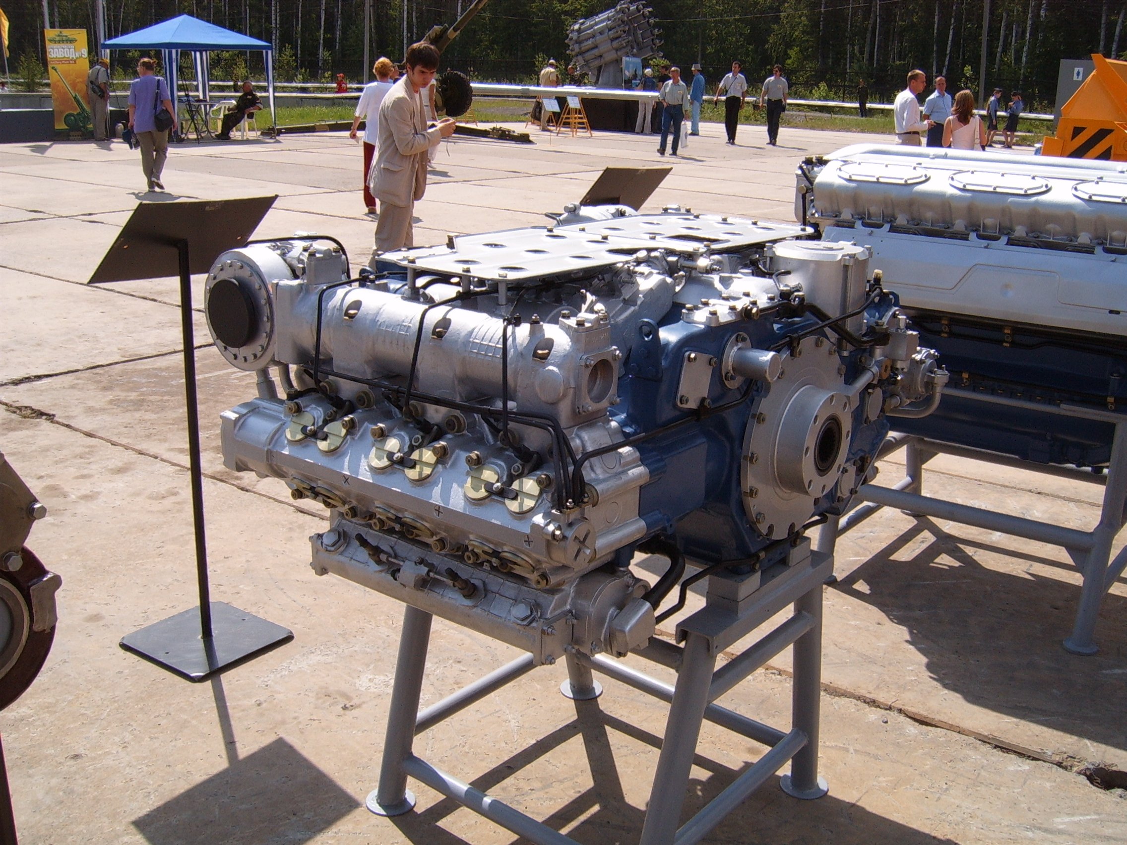 Мотор б у россия. Двигатель а-85-3а 12н360. А-85-3а (12н360). Двигатель Арматы а-85-3а 12н360. Двигатель танка т14.