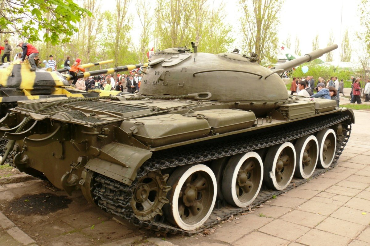 Т52 танк