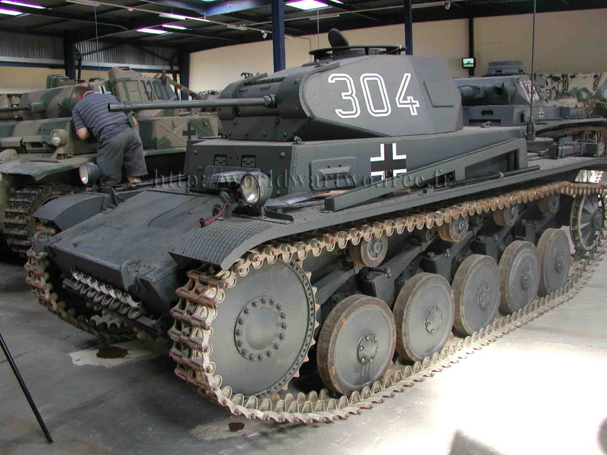 Н 2200 танк
