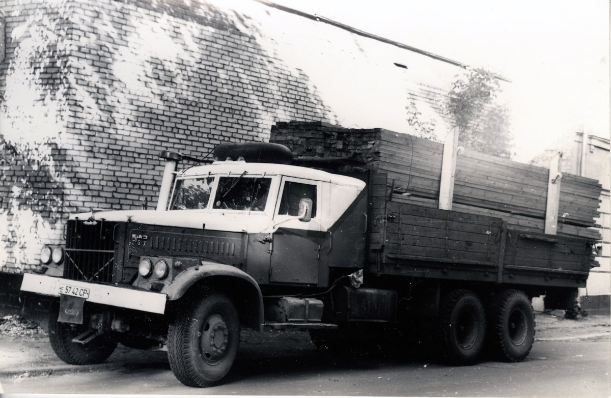 Первый советский грузовик