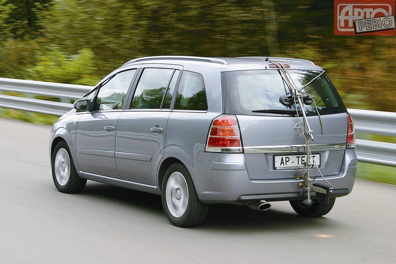 Робот зафира б 1.8. Opel Zafira b 2005. Опель Зафира минивэн 2008. Opel Zafira 2005-2008. Опель Зафира минивэн 2005 г.
