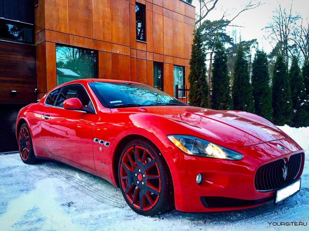 Авто мазерати. Maserati GRANTURISMO красный. Maserati GRANTURISMO 2022 красная. Мазерати Кватропорте красный. Maserati Gran Turismo Red.