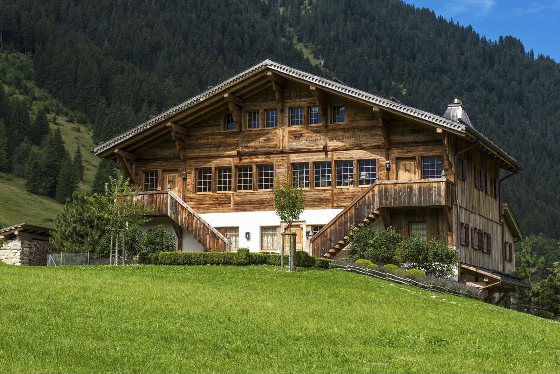 Дома в швейцарском стиле