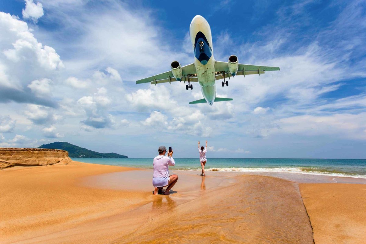 Пляж с самолетами таиланд