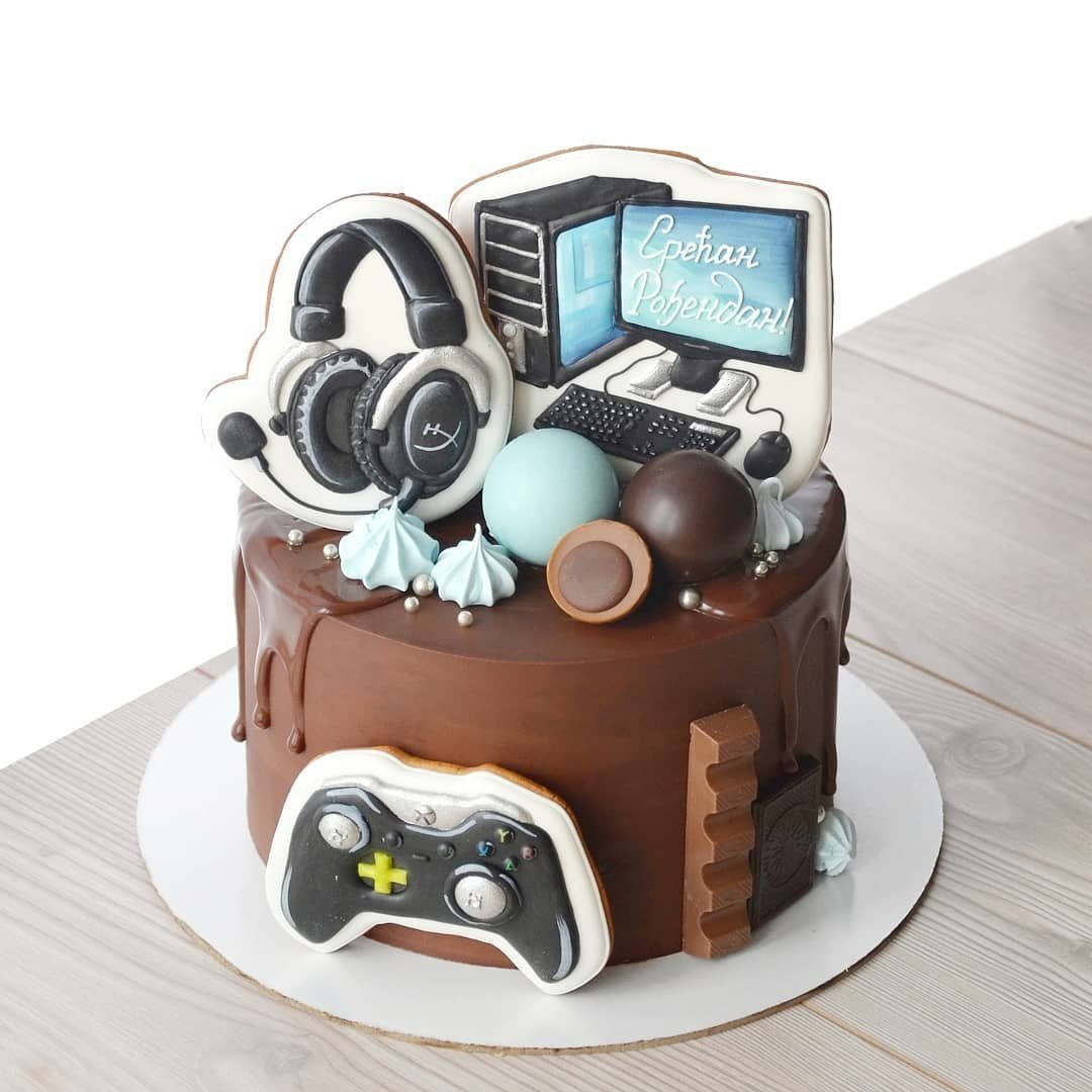 Торт для любителя компьютерных игр