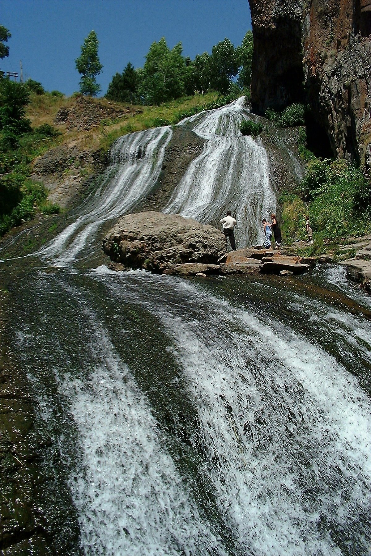 Джермук водопад