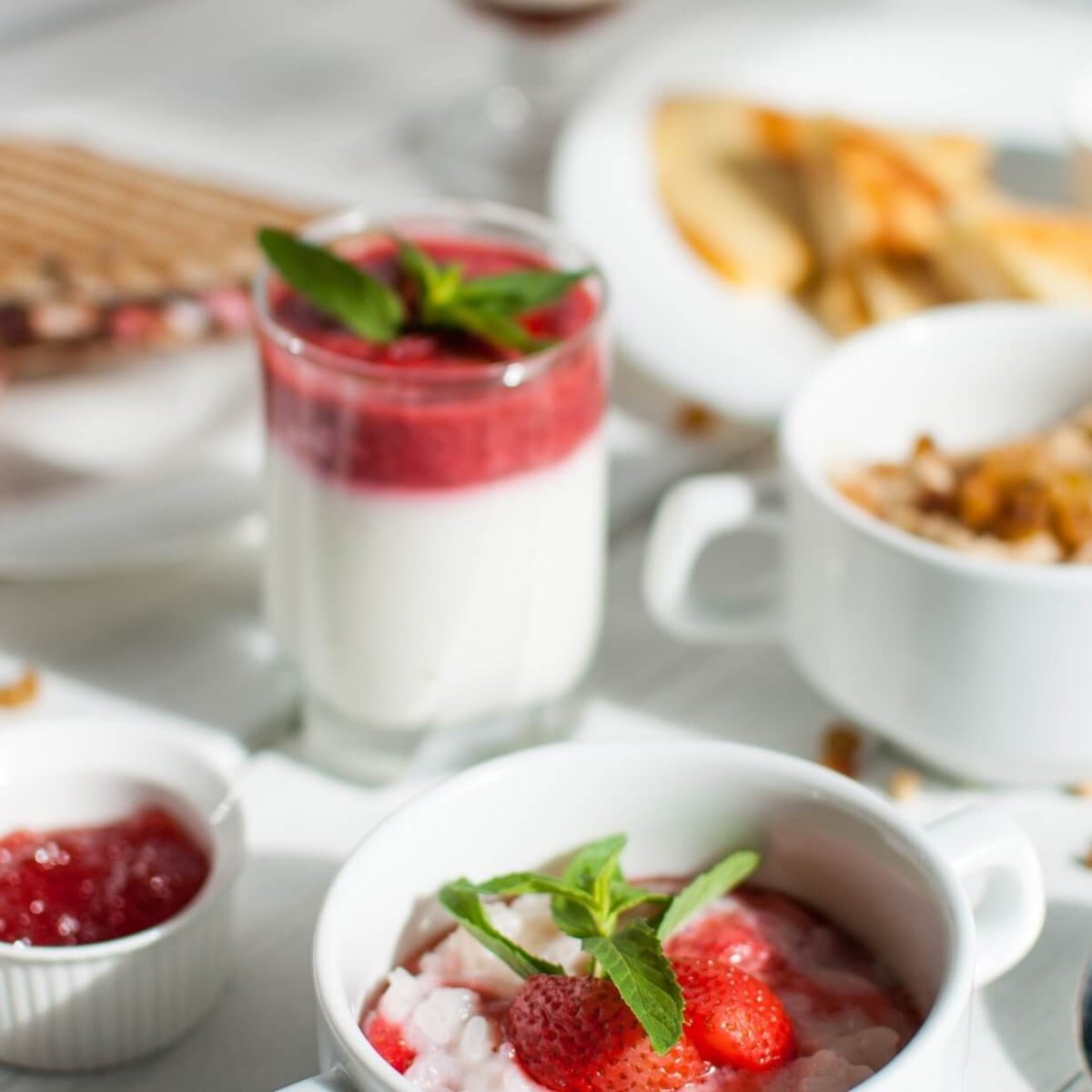 Завтрак с греческим йогуртом
